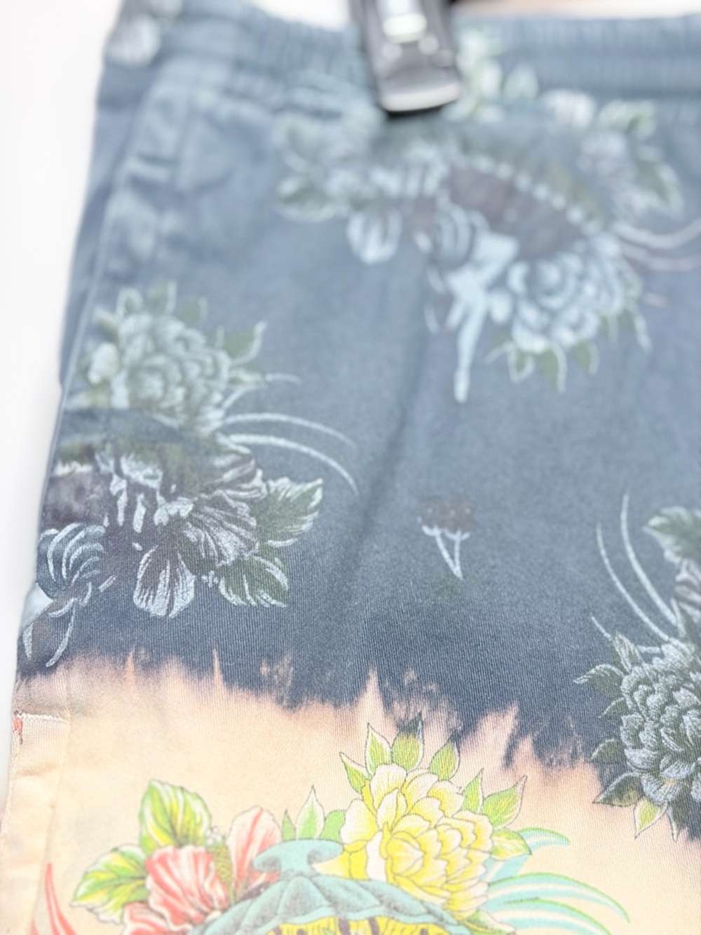 Icecream Floral Print Casual Shorts Large Waist 34 - Picture 5 of 9